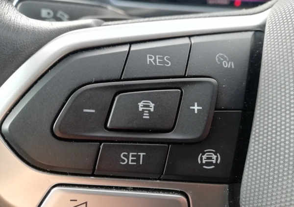 Volkswagen Tiguan cena 124900 przebieg: 55687, rok produkcji 2021 z Dobiegniew małe 529
